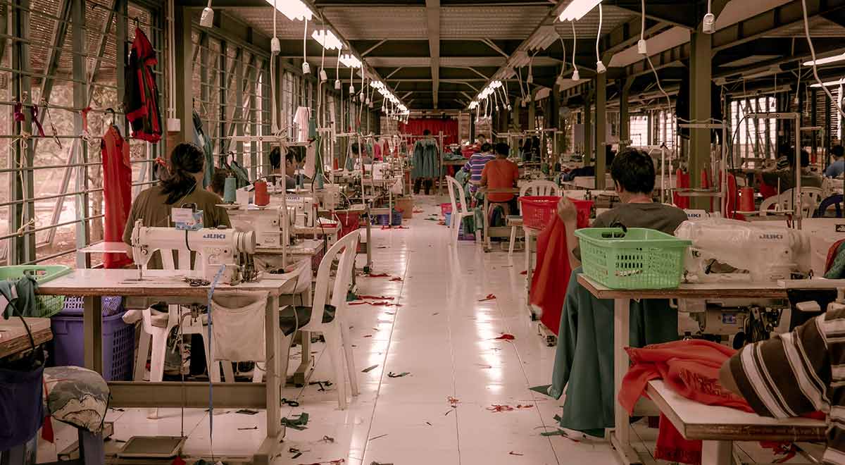 COS Fashion Brand: Sustainable Alternative or Fast Fashion in Disguise?